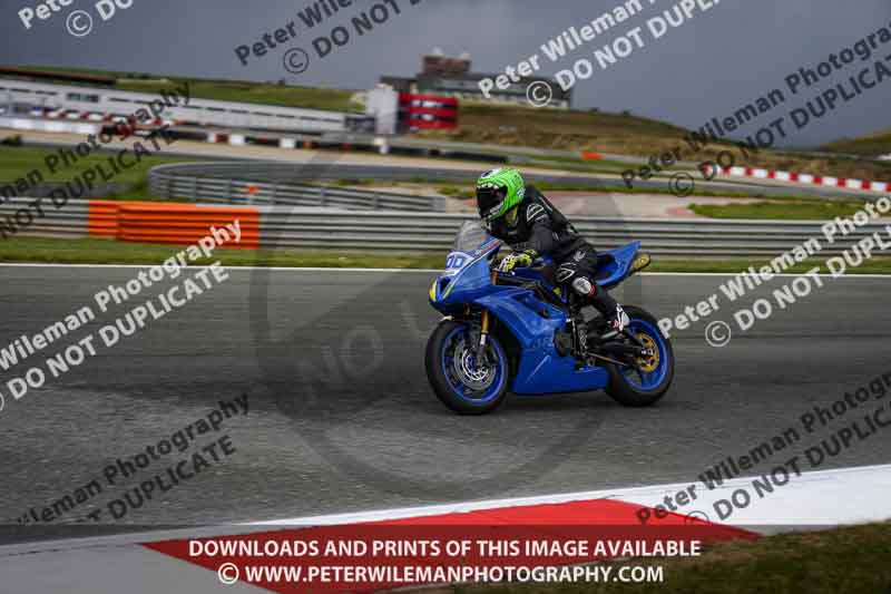 cadwell no limits trackday;cadwell park;cadwell park photographs;cadwell trackday photographs;enduro digital images;event digital images;eventdigitalimages;navarra;no limits trackdays;peter wileman photography;racing digital images;trackday digital images;trackday photos